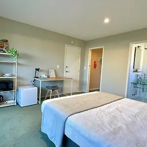 Cozy Glenholme Ensuite Homestay