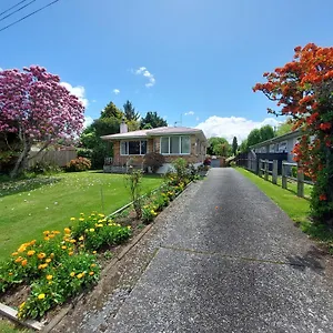 3 Bedroom By The Reserve Holiday home
